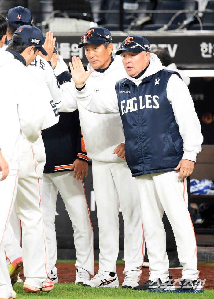  Hanwha manager Kim Kyung-moon's baseball of trust worked