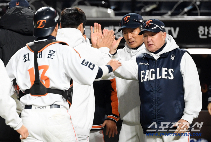  Hanwha manager Kim Kyung-moon's baseball of trust worked