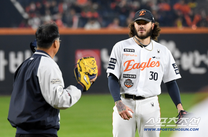  Honorable treatment of Ponset's legendary performance