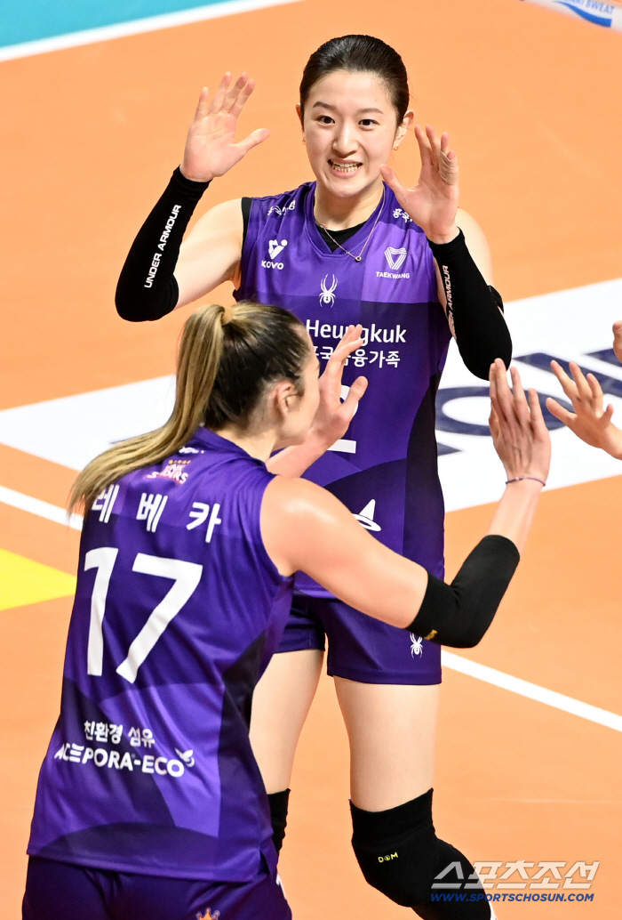  It'sHyun Rebekah, you can win!