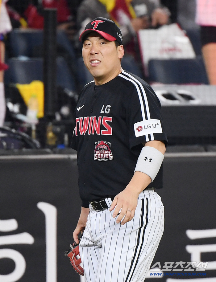  Kim Hyun-soo made a mistake at the catch