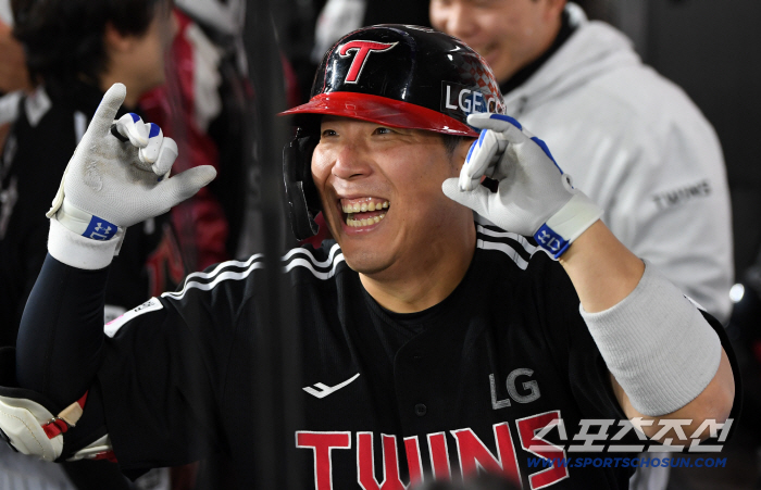  Kim Hyun-soo's counterattack against Ponce