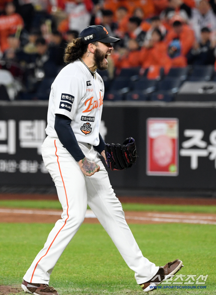  Roaring after 6 innings of Ponce