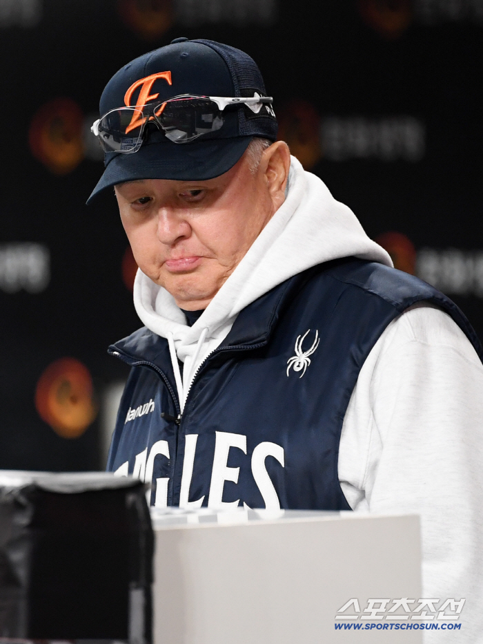 It was a game that I had to win...Kim Seo-hyun? He did well in the eighth inning Shock 9th come-from-behind defeat, now it's all-out on the brink