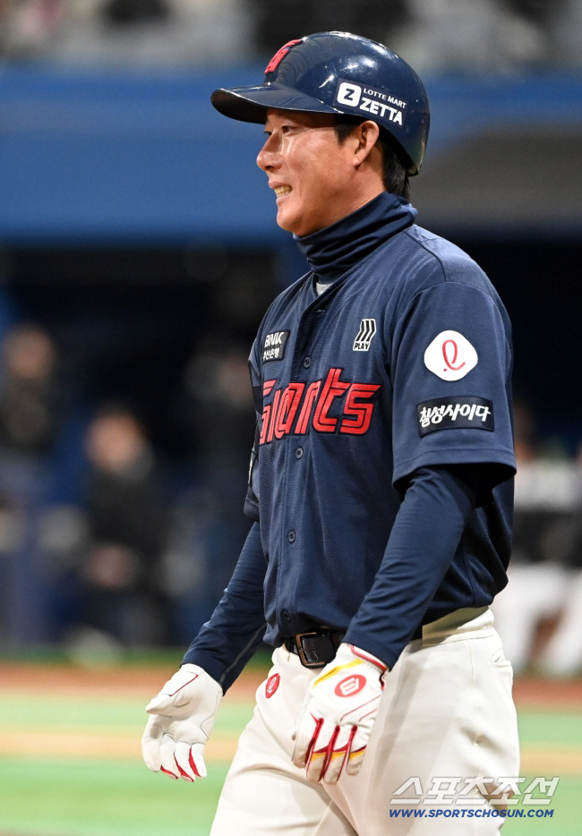 It will also be acquired from Lotte and Doosan, KIA and KT...8th place, shock, revamp