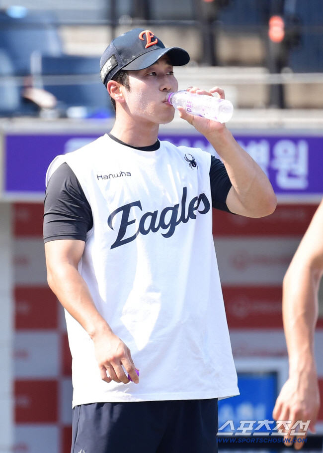 Not getting drunk on KS win after 19 years...I'm going to grow future resources! Why are the three infielders leaving