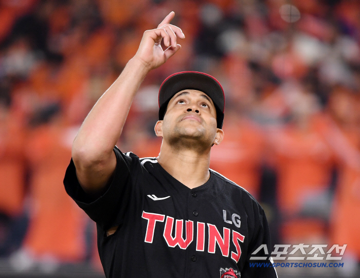  Chirinos allowed no runs in the third inning as well