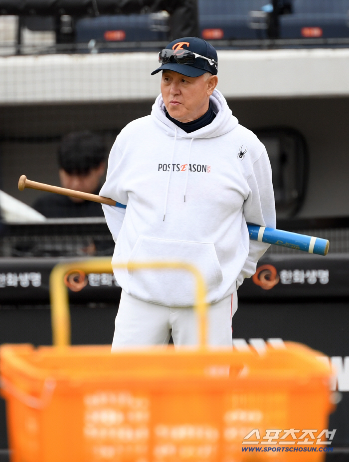  Director Kim Kyung-moon will win again today