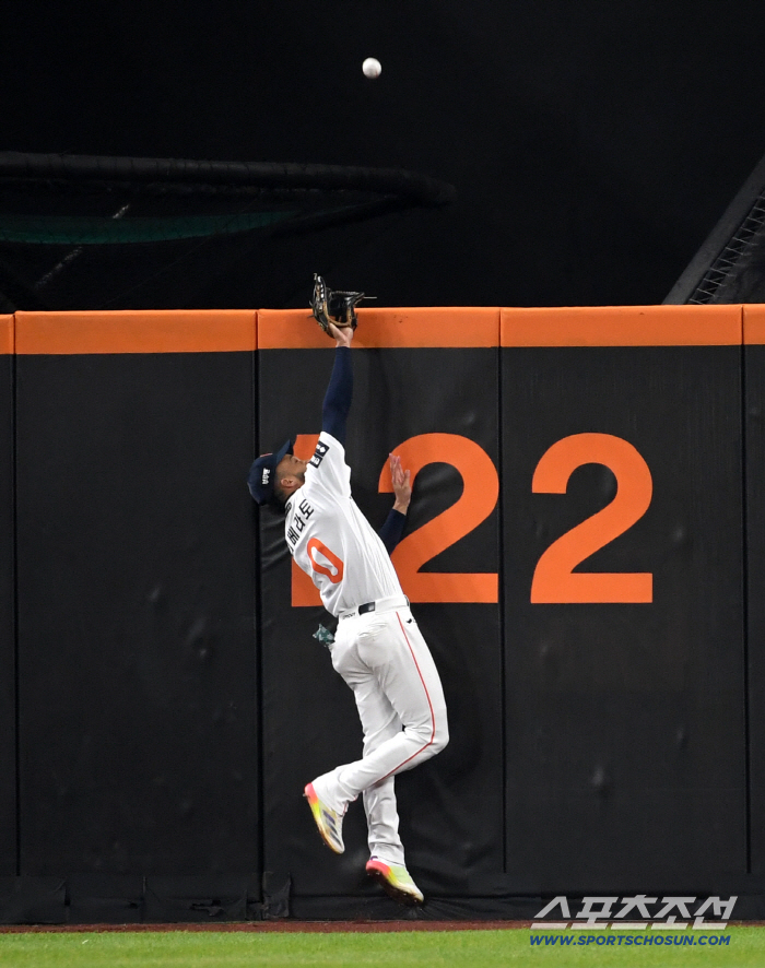  I can't catch Liberato's home run