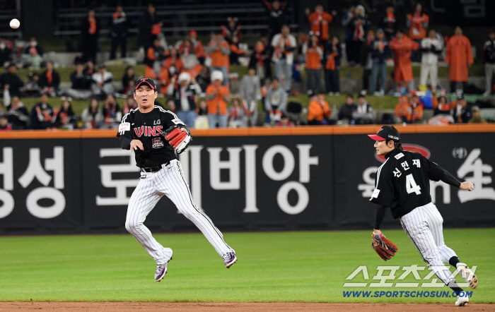  It's a strange situation to catch Oh Jihwan