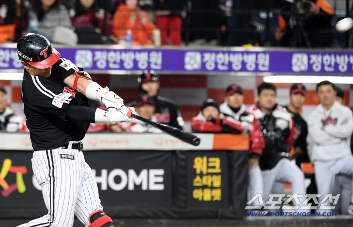 Kim Seohyun's opponent Park Dongwon's two-run shot