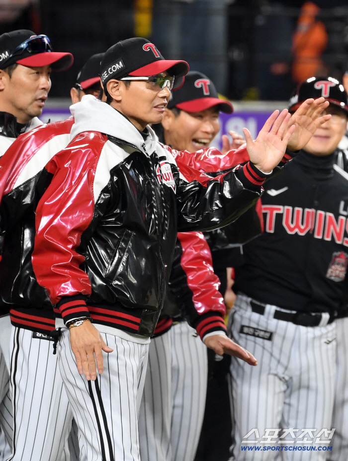  LG manager Yeom Kyung-yeop came from behind to win