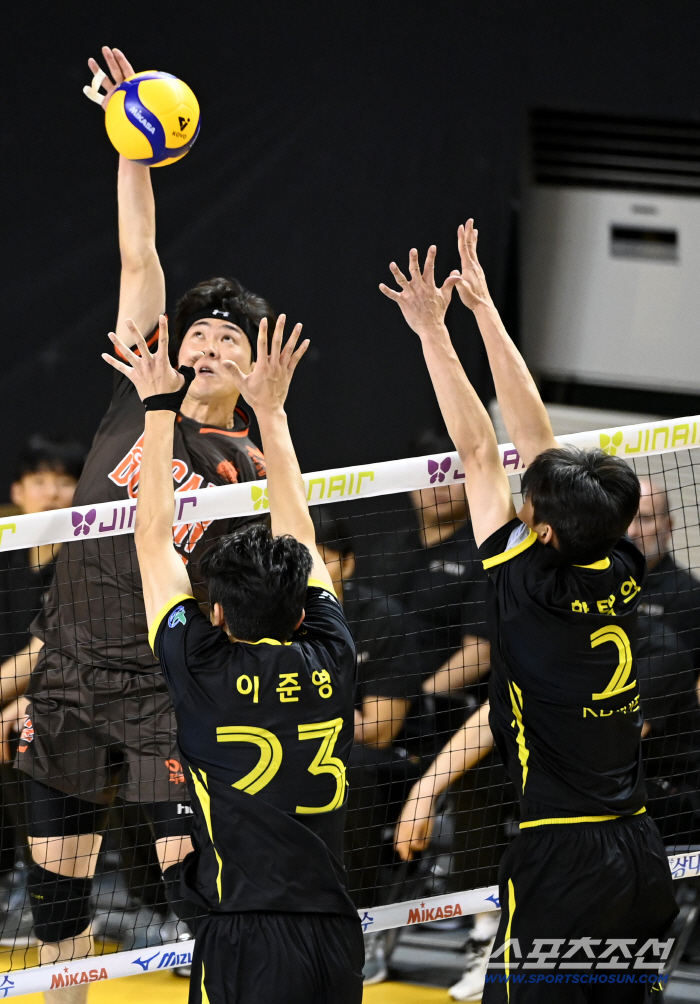  Light in, hand it over to the empty space