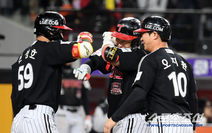  Park Dongwon doesn't know yet