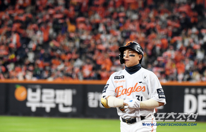  Son Ah-seop's infield hit