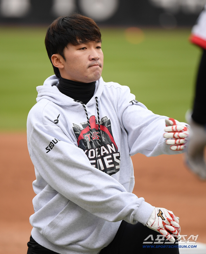 Pitchers also need to attack to win. The fact that the pain of the upset loss in the eighth inning emphasized to the squad