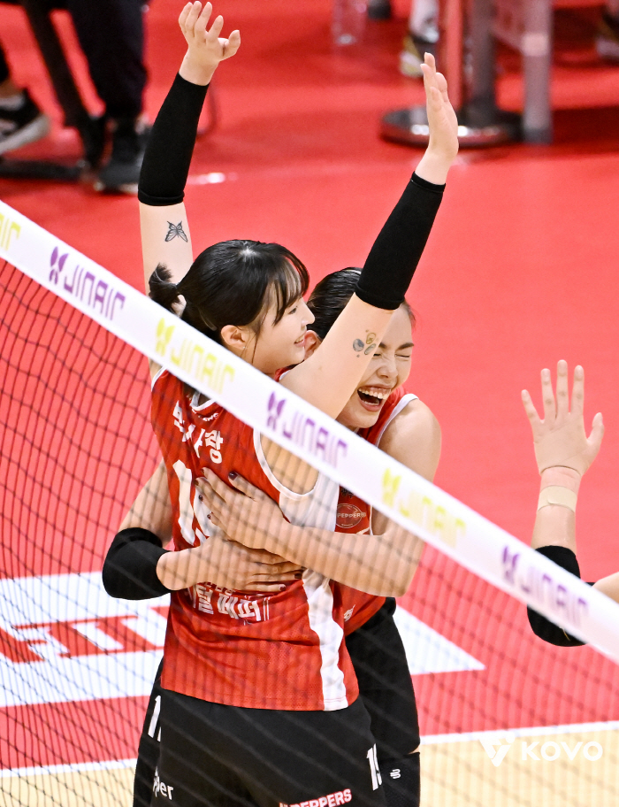 Rebellion continues! Peppers won the first shutdown of this season, who shouted to escape last place...Scapegoat Hyundai Engineering & Construction