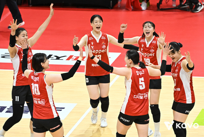 Rebellion continues! Peppers won the first shutdown of this season, who shouted to escape last place...Scapegoat Hyundai Engineering & Construction