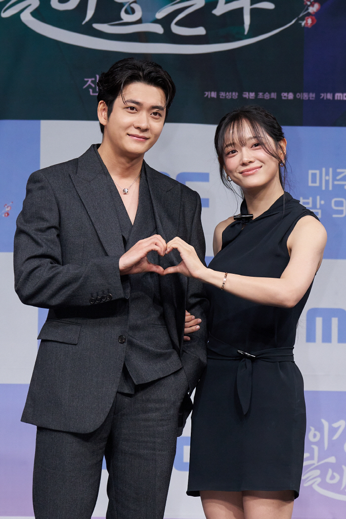  Kang Tae-oh, even hanbok, personal color...Loko Crown Prince (Roundup) with a viewership rating of more than 10% for Lee Kang-dal (Roundup)