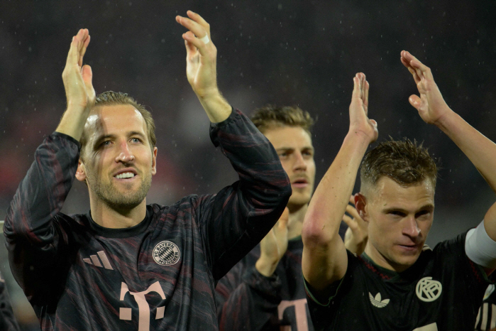 Son Heung-min has never done this next to him. Is this Kane or Messi? Historical Harry Kane is great, amazing