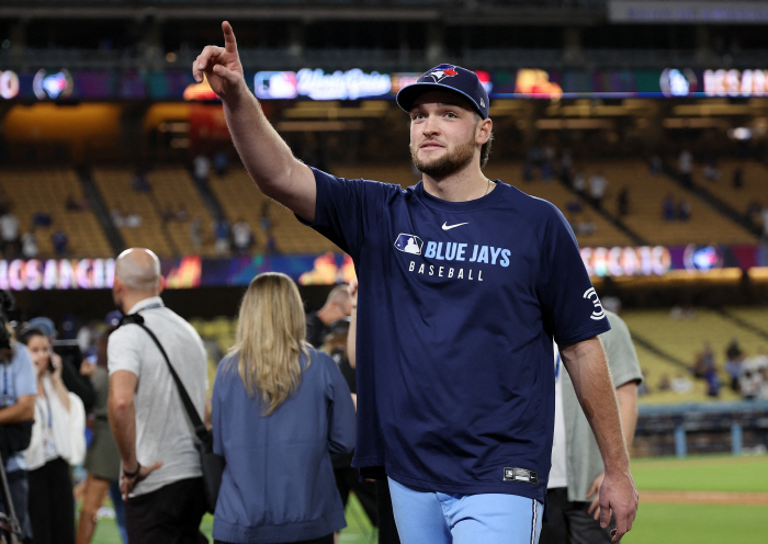 A wandering prospect without a billion house with an annual salary has knocked down Ohtani for 10 trillion won like a fall leaf