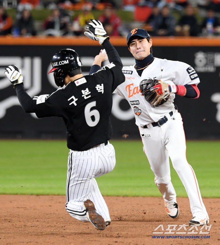 What if you can't get a point? You have to score 6 points in the 9th inning → It explodes once. This is the power of LG 