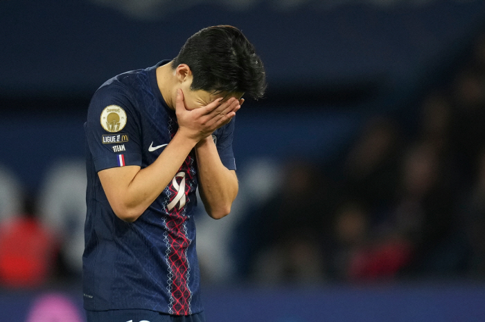 The worst! Lee Kang-in is infected with the virus → he is absent from the away game in… Good flow has been dampened. PSG squad management burden ↑