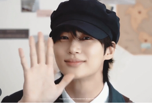 Byeon Wooseok Shares Adorable Birthday Photo as Fans Launch Charity Drive