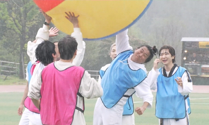 Gian84vs Minho, a competition to run a series of pride games that ends only when someone dies (Na Hon-san)