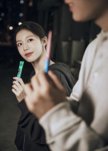 How Ko Yoon-jung gives a good impression...Samyangsa's Refreshing Hwan Reveals Our Refreshing Exchange