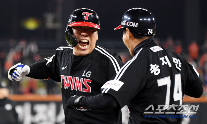 Kim Hyun-soo, Moon Bo-kyung, Austin's miraculous turnaround lineup remains the same. There were nine starters unchanged until Game 5