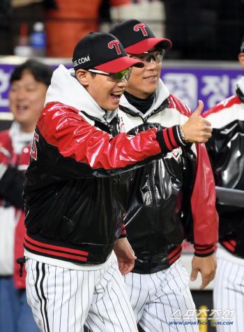 A miraculous come-from-behind victory that has never been seen in a drama. All out to win Game 5? The cold reality of the No. 1 team's bullpen is limited.