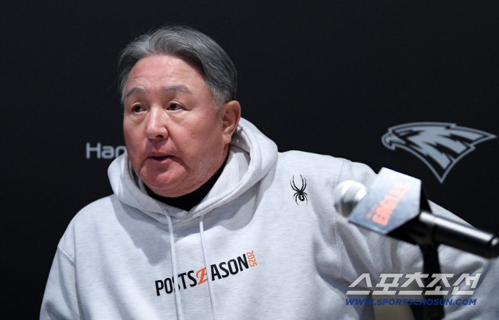  Coach Kim Kyung-moon will catch him today