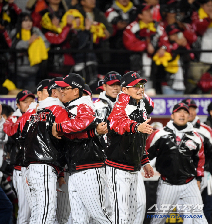  The joy of LG manager Yeom Kyung-yeop's integrated victory