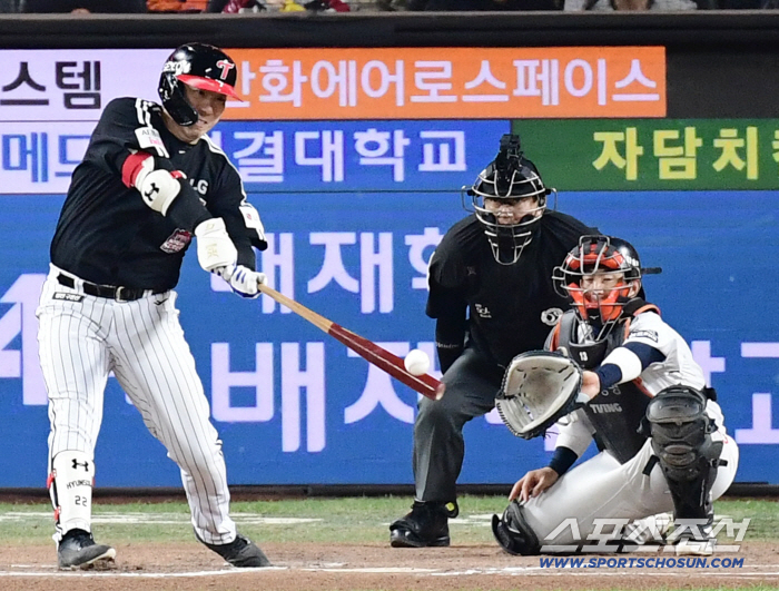  Kim Hyun-soo hit a timely RBI with an accurate hit