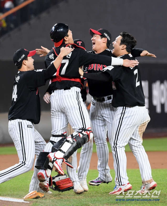  LG Twins achieved unified championship