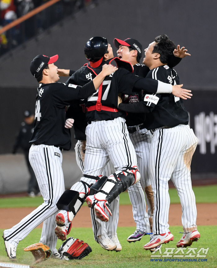  LG Twins achieved unified championship