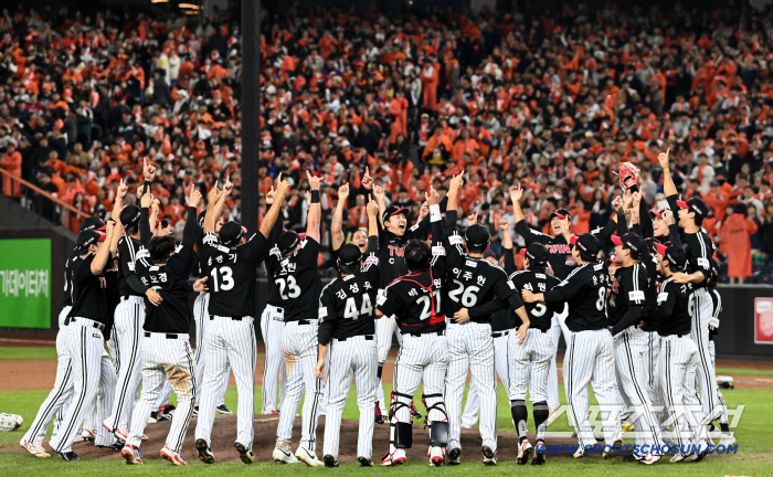  LG Twins win the Korean Series!