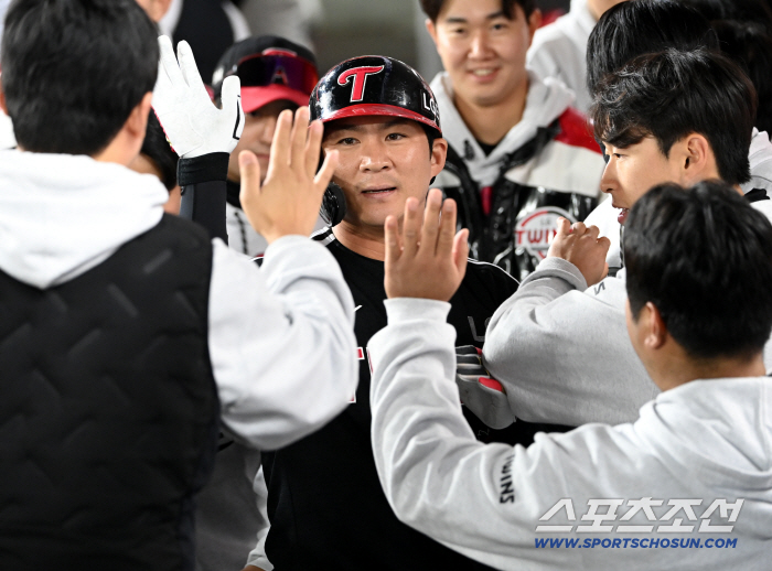  Oh Ji-hwan, lead brought with sacrifice fly