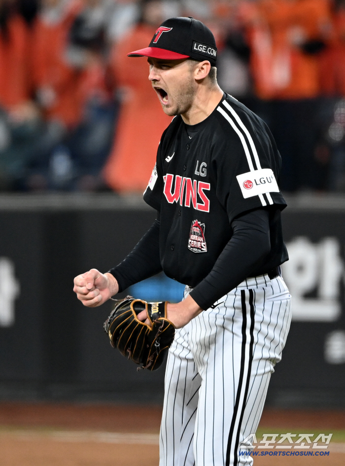  Tolhurst cheers for one run in seven innings!
