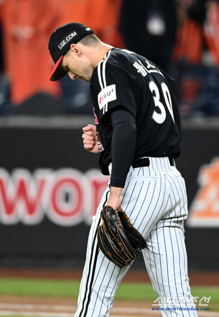  Tolhurst is happy with his fist