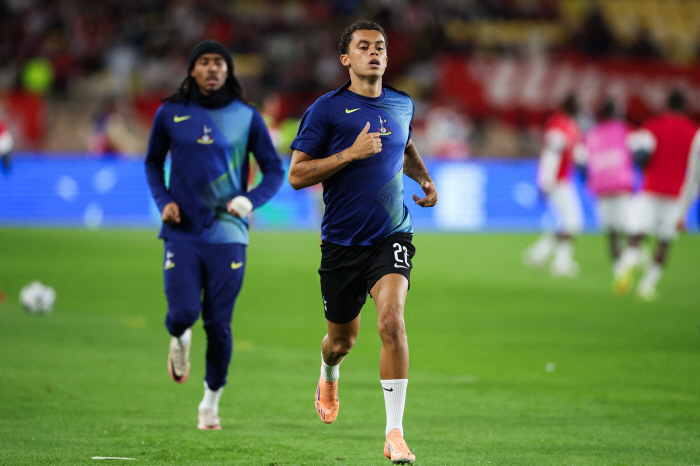 This is Son Heungmin's effect!→Sony Nagani's 11-goal ace form fell vertically...Tottenham to cut 93.9 billion Winger's tears