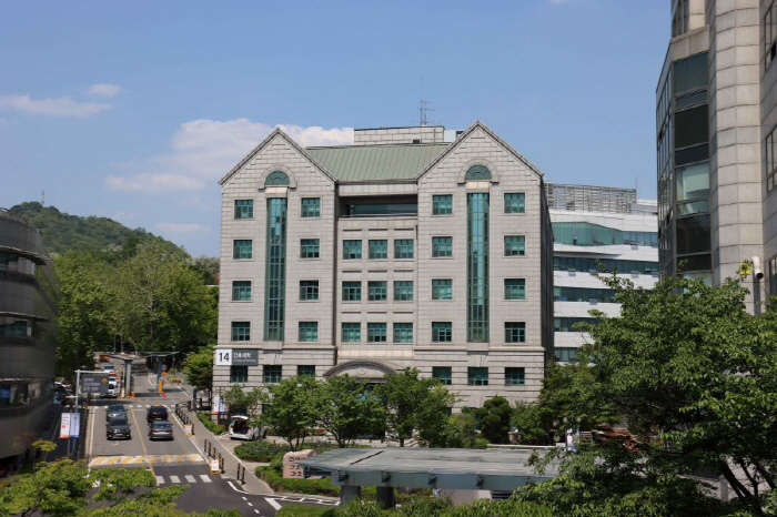 Yonsei University's First College of Nursing in Korea...Training leadership professionals