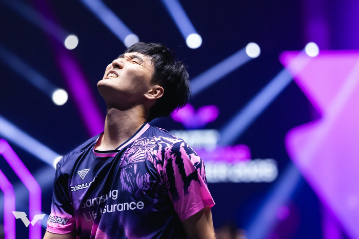 35 years old, Docong is not rusty WTT Champions advance to the quarterfinals! I'll show you a fun game with Jang Woo-jin. 