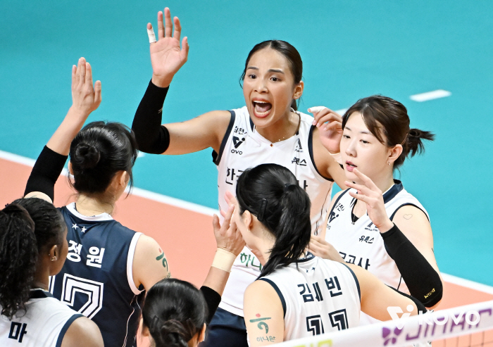 Cameroonian Monster Leaps Top in Road Corporation with 45 Points Big Bomb, Beat GS and Runs for 3 consecutive wins