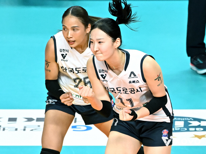 Cameroonian Monster Leaps Top in Road Corporation with 45 Points Big Bomb, Beat GS and Runs for 3 consecutive wins