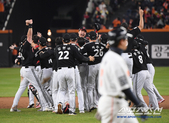 LG played baseball as planned and Hanwha as worried → the difference between an autumn professional and an amateur