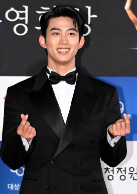 2PM’s Ok Taecyeon Announces Marriage to Longtime Non-Celebrity Girlfriend