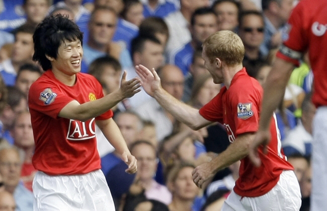 Park Ji-sung's teammate  hot-tempered Manchester United legend desperate confession to live a day longer than his son...It made England cry