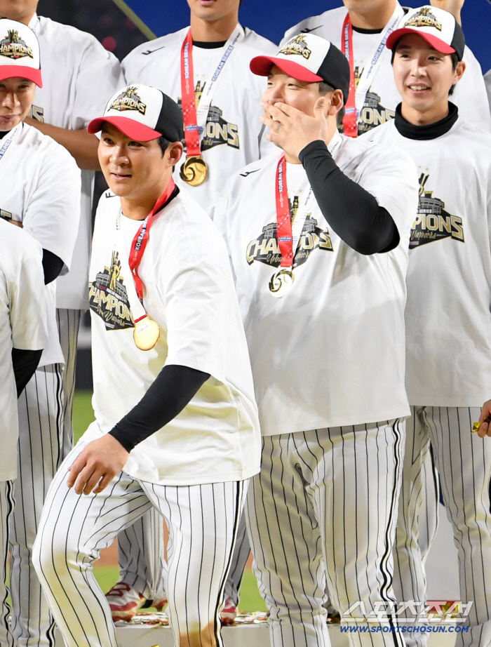  Kim Hyun-soo burst out laughing at Oh Ji-hwan's prank